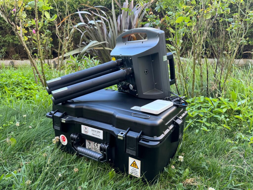 ELIC LB-4 S پروتون ایلیک البی–۴ اس 5 ELIC LB-4 S پروتون ایلیک البی–۴ اس - تصویر 5